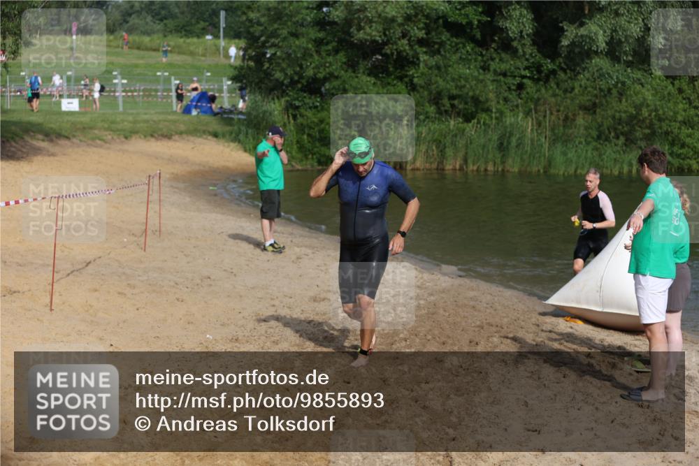21.06.2026 - 29. Vierlanden-Triathlon Andreas Tolksdorf http://msf.ph/oto/9855893 21.06.2026 08:53:56 Schwimmen 122, 126, 146, 176 meine-sportfotos.de