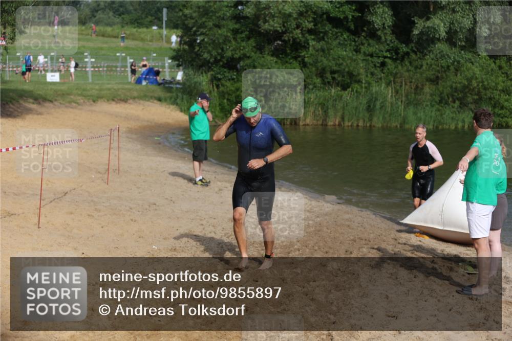 21.06.2026 - 29. Vierlanden-Triathlon Andreas Tolksdorf http://msf.ph/oto/9855897 21.06.2026 08:53:56 Schwimmen 122, 126, 146, 176 meine-sportfotos.de