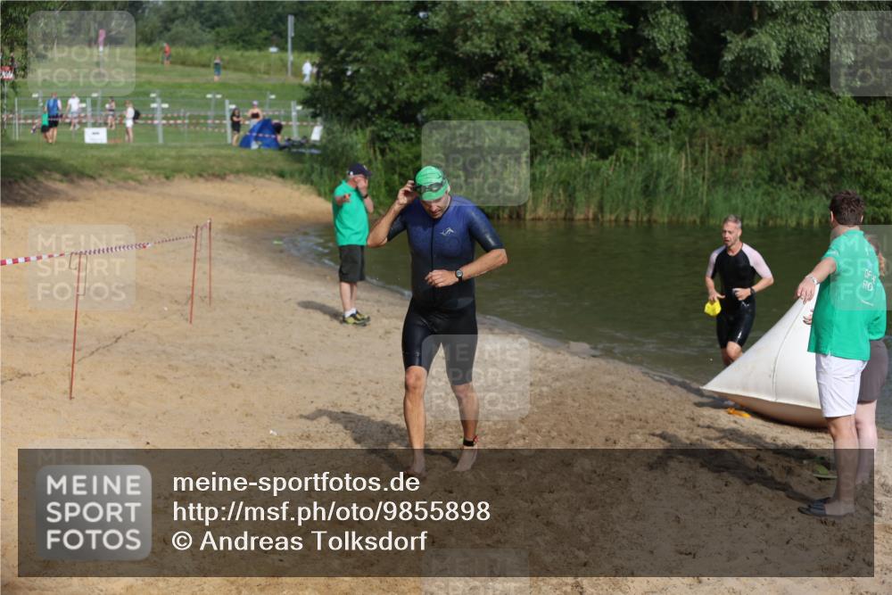 21.06.2026 - 29. Vierlanden-Triathlon Andreas Tolksdorf http://msf.ph/oto/9855898 21.06.2026 08:53:56 Schwimmen 122, 126, 146, 176 meine-sportfotos.de