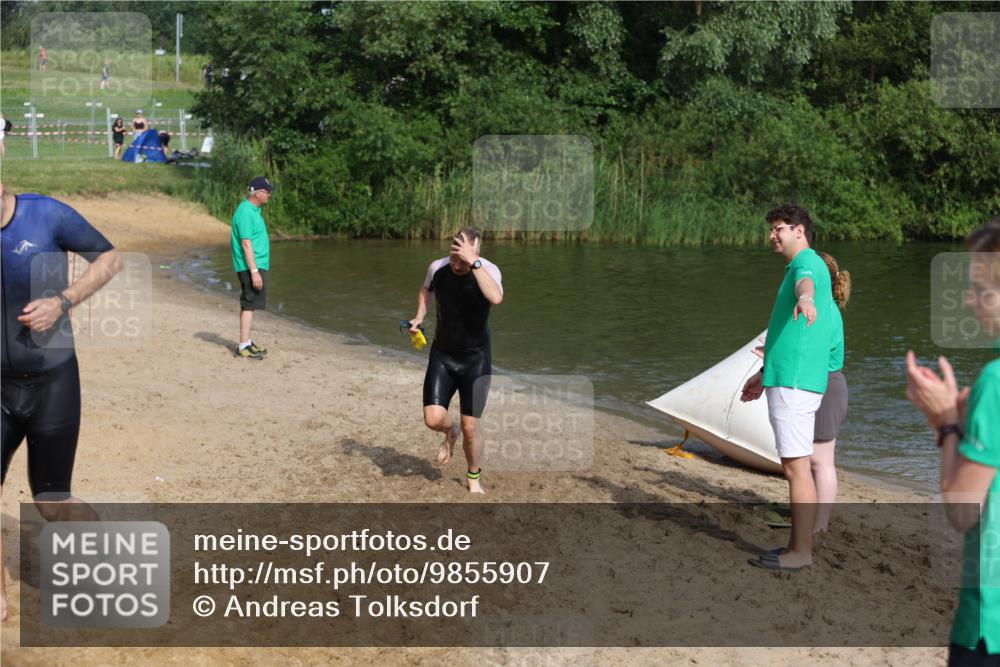 21.06.2026 - 29. Vierlanden-Triathlon Andreas Tolksdorf http://msf.ph/oto/9855907 21.06.2026 08:53:58 Schwimmen 122, 146, 176, 190 meine-sportfotos.de