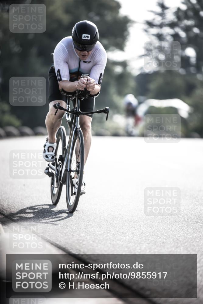 21.06.2026 - 29. Vierlanden-Triathlon H.Heesch http://msf.ph/oto/9855917 21.06.2026 08:56:55 Radfahren 136, 220 meine-sportfotos.de