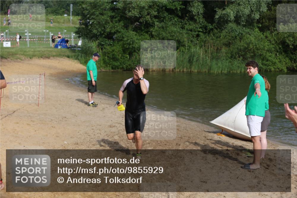 21.06.2026 - 29. Vierlanden-Triathlon Andreas Tolksdorf http://msf.ph/oto/9855929 21.06.2026 08:53:59 Schwimmen 146, 176, 190 meine-sportfotos.de