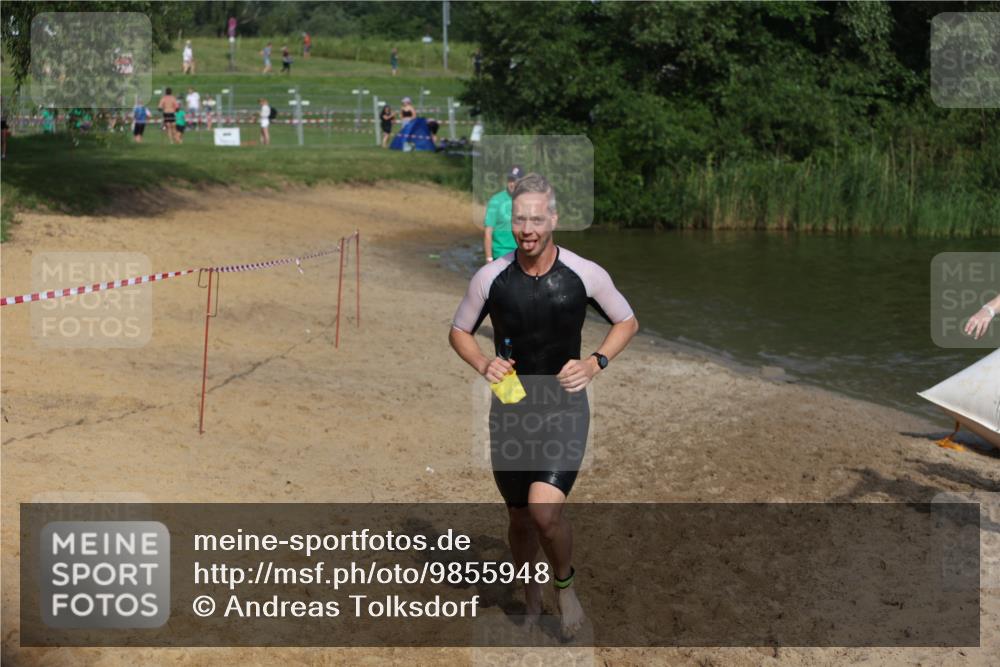 21.06.2026 - 29. Vierlanden-Triathlon Andreas Tolksdorf http://msf.ph/oto/9855948 21.06.2026 08:54:00 Schwimmen 146, 176, 190 meine-sportfotos.de