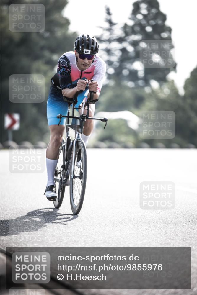 21.06.2026 - 29. Vierlanden-Triathlon H.Heesch http://msf.ph/oto/9855976 21.06.2026 08:57:25 Radfahren 186 meine-sportfotos.de