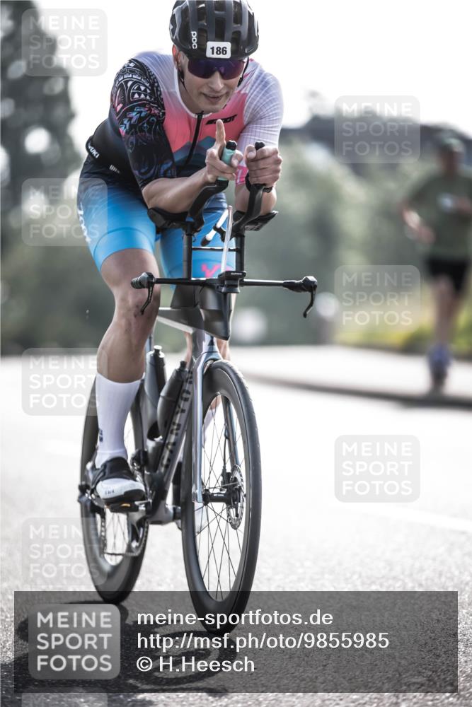 21.06.2026 - 29. Vierlanden-Triathlon H.Heesch http://msf.ph/oto/9855985 21.06.2026 08:57:26 Radfahren 186 meine-sportfotos.de