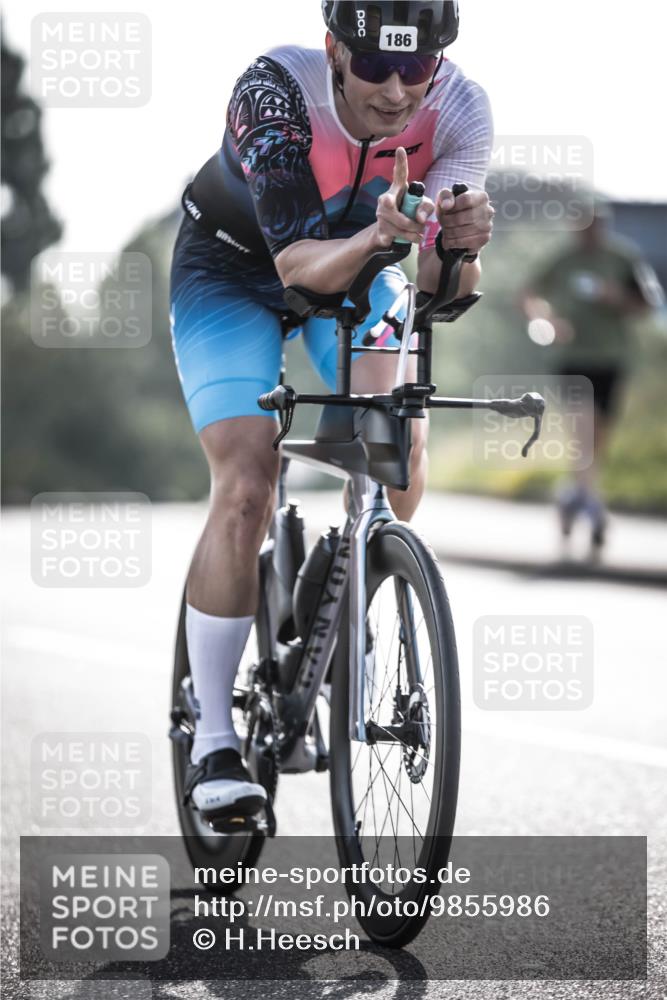 21.06.2026 - 29. Vierlanden-Triathlon H.Heesch http://msf.ph/oto/9855986 21.06.2026 08:57:26 Radfahren 186 meine-sportfotos.de
