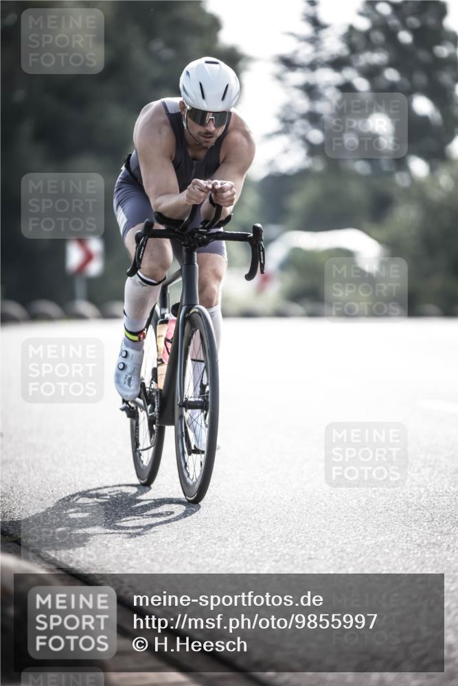 21.06.2026 - 29. Vierlanden-Triathlon H.Heesch http://msf.ph/oto/9855997 21.06.2026 08:57:35 Radfahren 35 meine-sportfotos.de