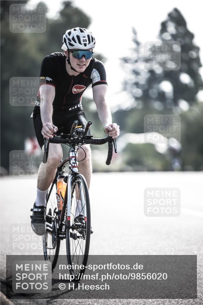 21.06.2026 - 29. Vierlanden-Triathlon H.Heesch http://msf.ph/oto/9856020 21.06.2026 08:57:52 Radfahren 89, 119 meine-sportfotos.de