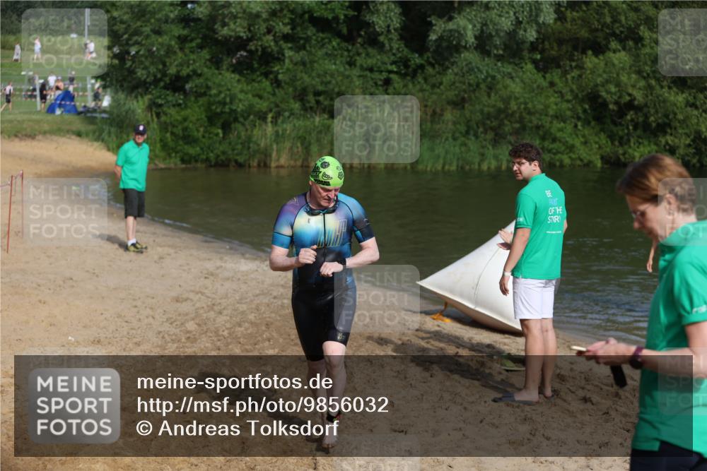 21.06.2026 - 29. Vierlanden-Triathlon Andreas Tolksdorf http://msf.ph/oto/9856032 21.06.2026 08:54:32 Schwimmen 213 meine-sportfotos.de