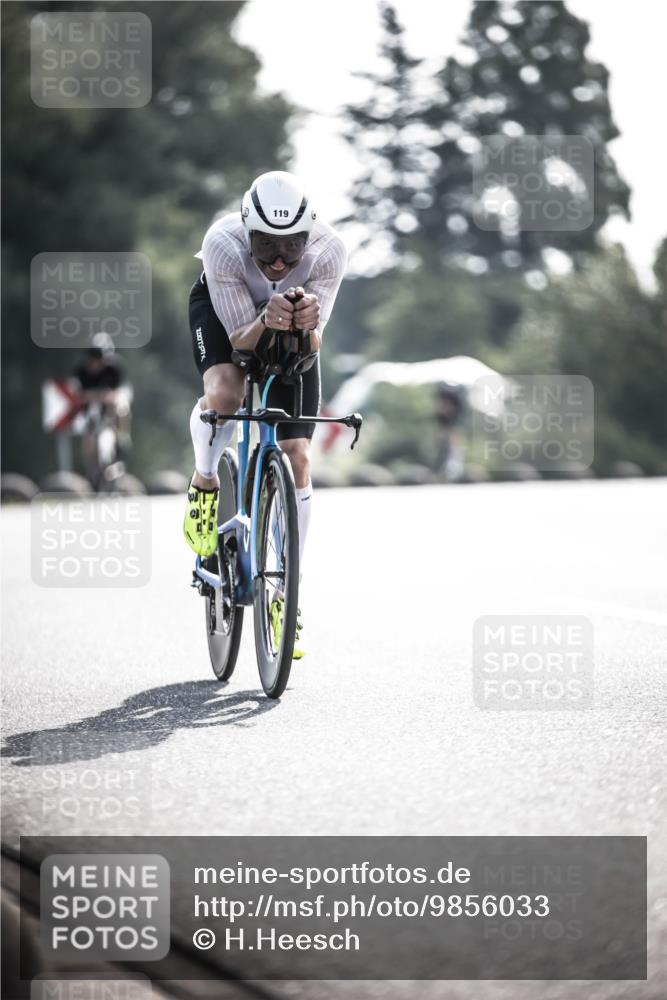21.06.2026 - 29. Vierlanden-Triathlon H.Heesch http://msf.ph/oto/9856033 21.06.2026 08:57:58 Radfahren 40, 90, 119 meine-sportfotos.de