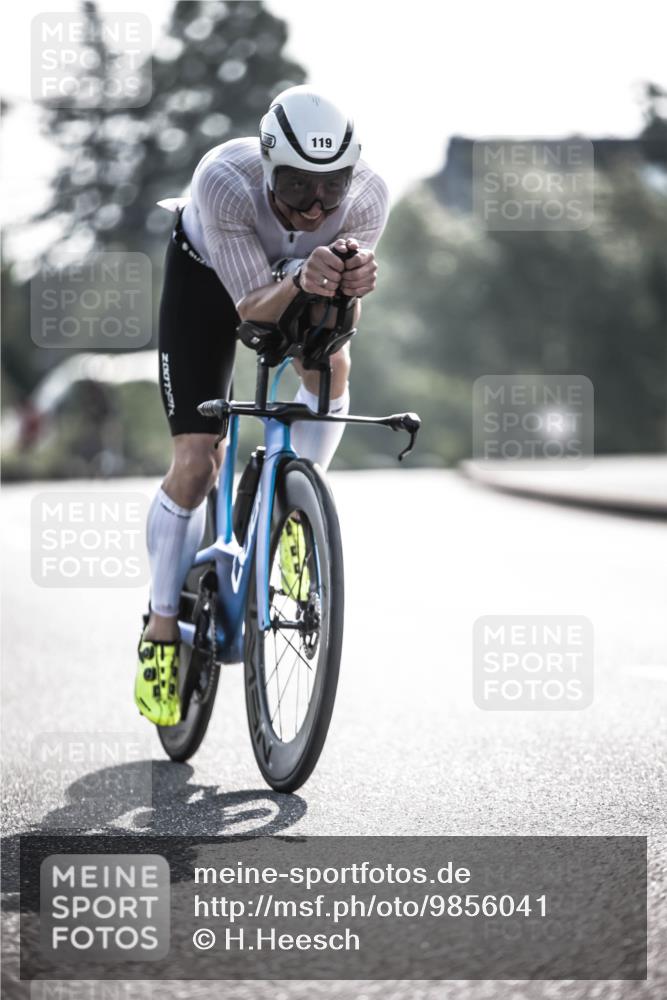 21.06.2026 - 29. Vierlanden-Triathlon H.Heesch http://msf.ph/oto/9856041 21.06.2026 08:57:58 Radfahren 40, 90, 119 meine-sportfotos.de