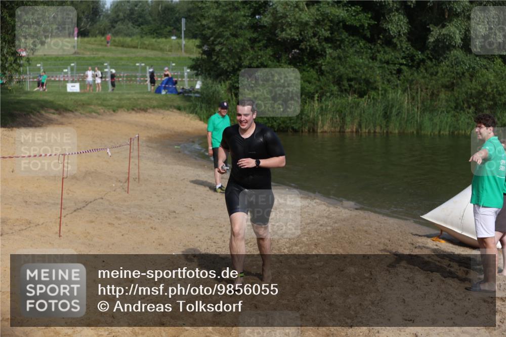 21.06.2026 - 29. Vierlanden-Triathlon Andreas Tolksdorf http://msf.ph/oto/9856055 21.06.2026 08:55:01 Schwimmen 19 meine-sportfotos.de