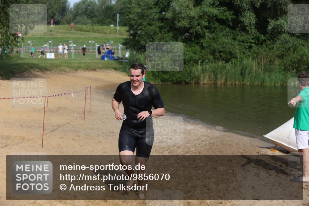 21.06.2026 - 29. Vierlanden-Triathlon Andreas Tolksdorf http://msf.ph/oto/9856070 21.06.2026 08:55:02 Schwimmen 19 meine-sportfotos.de