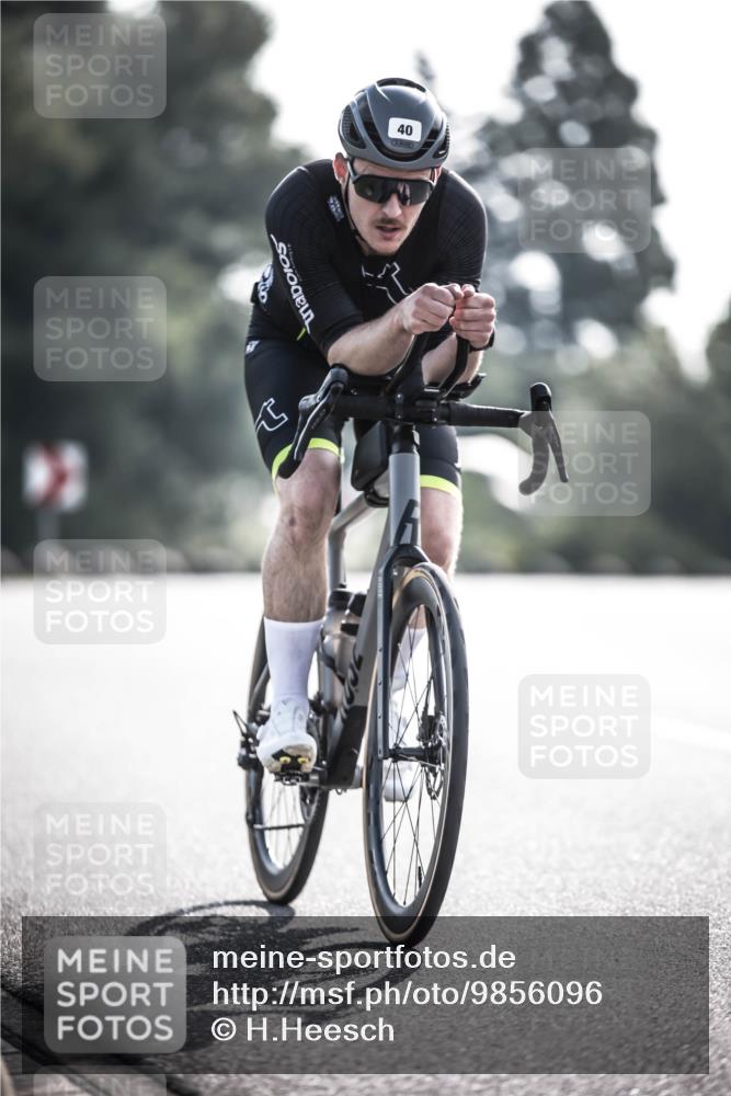 21.06.2026 - 29. Vierlanden-Triathlon H.Heesch http://msf.ph/oto/9856096 21.06.2026 08:58:06 Radfahren 40, 90 meine-sportfotos.de