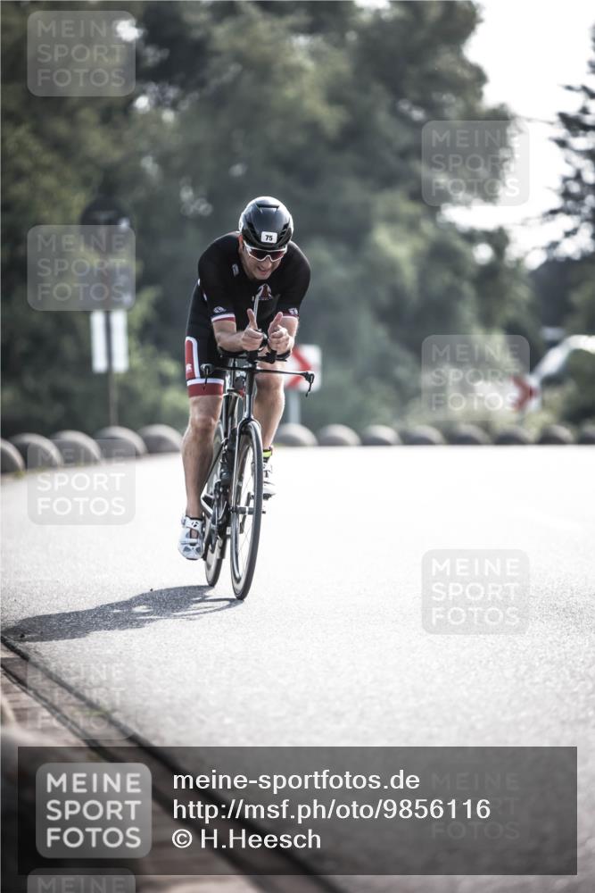21.06.2026 - 29. Vierlanden-Triathlon H.Heesch http://msf.ph/oto/9856116 21.06.2026 08:58:35 Radfahren 75 meine-sportfotos.de