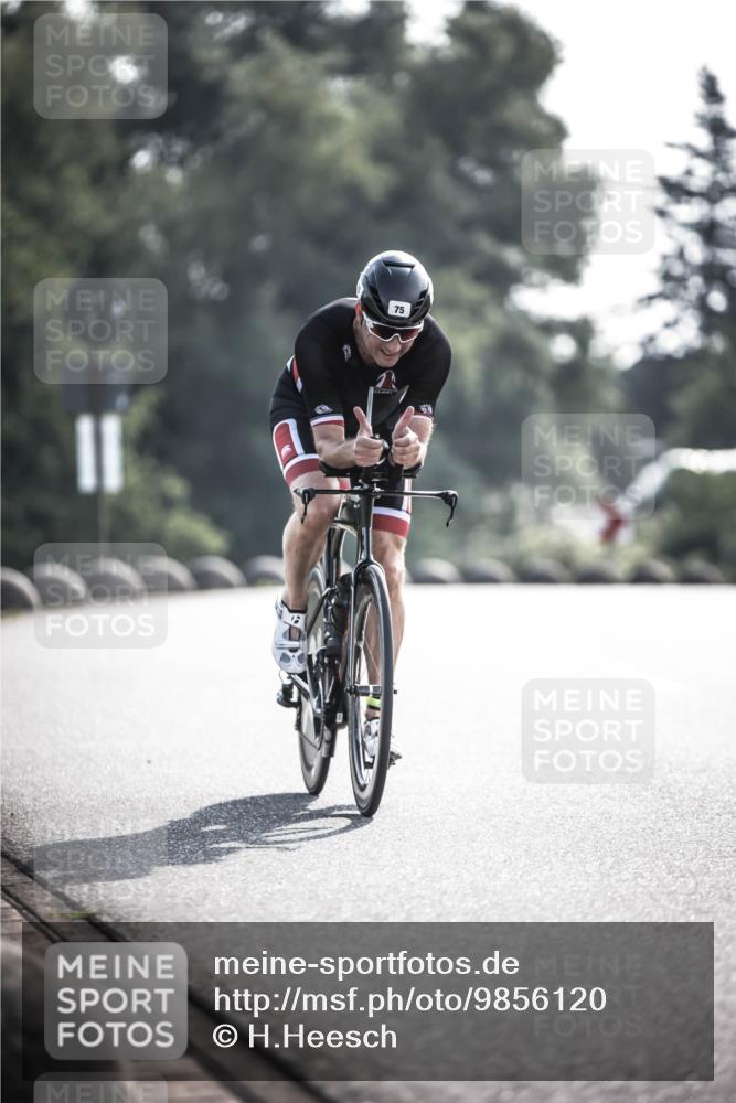 21.06.2026 - 29. Vierlanden-Triathlon H.Heesch http://msf.ph/oto/9856120 21.06.2026 08:58:36 Radfahren 75 meine-sportfotos.de