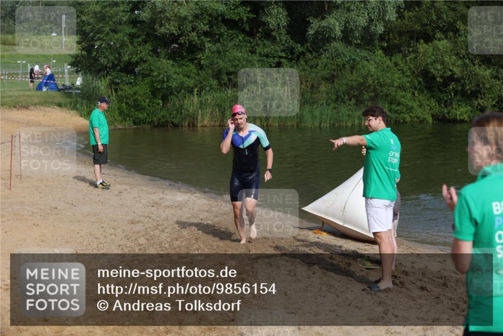 21.06.2026 - 29. Vierlanden-Triathlon Andreas Tolksdorf http://msf.ph/oto/9856154 21.06.2026 08:55:47 Schwimmen 87, 94 meine-sportfotos.de