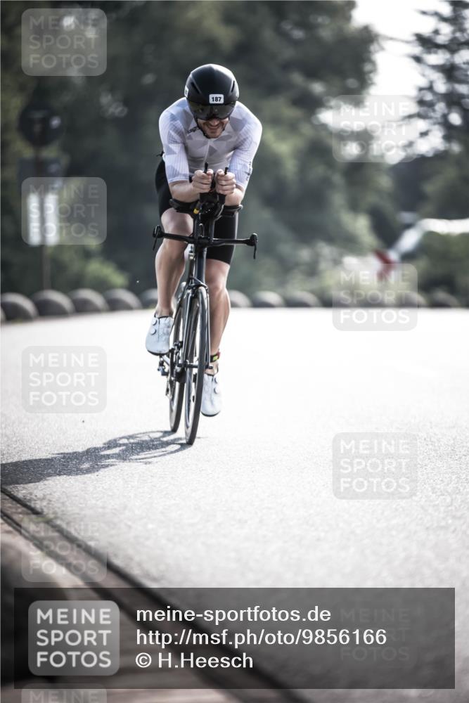 21.06.2026 - 29. Vierlanden-Triathlon H.Heesch http://msf.ph/oto/9856166 21.06.2026 08:58:53 Radfahren 153, 160, 187 meine-sportfotos.de