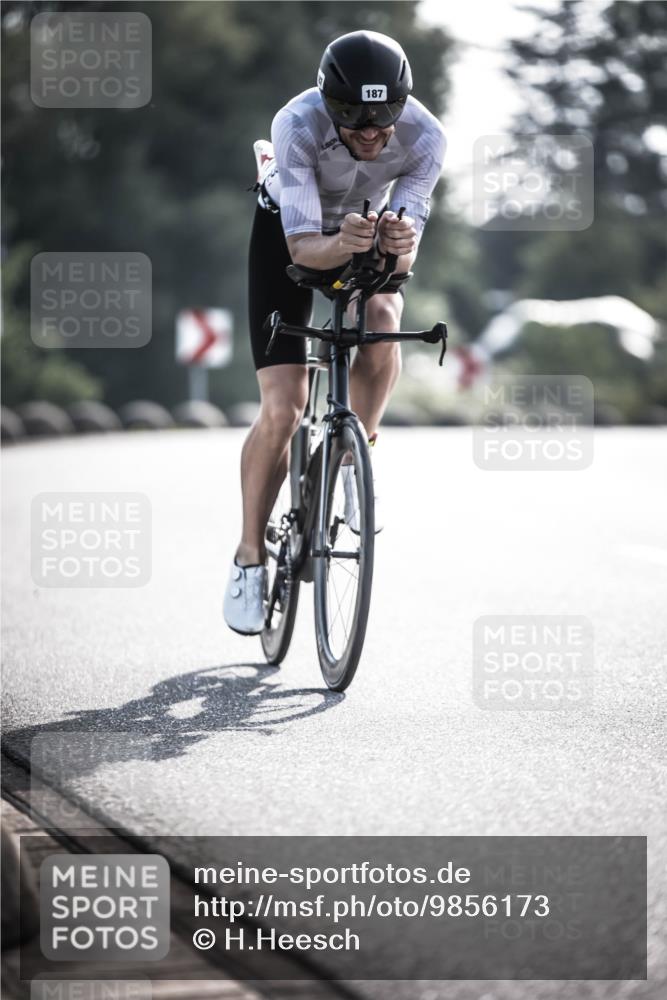 21.06.2026 - 29. Vierlanden-Triathlon H.Heesch http://msf.ph/oto/9856173 21.06.2026 08:58:53 Radfahren 153, 160, 187 meine-sportfotos.de