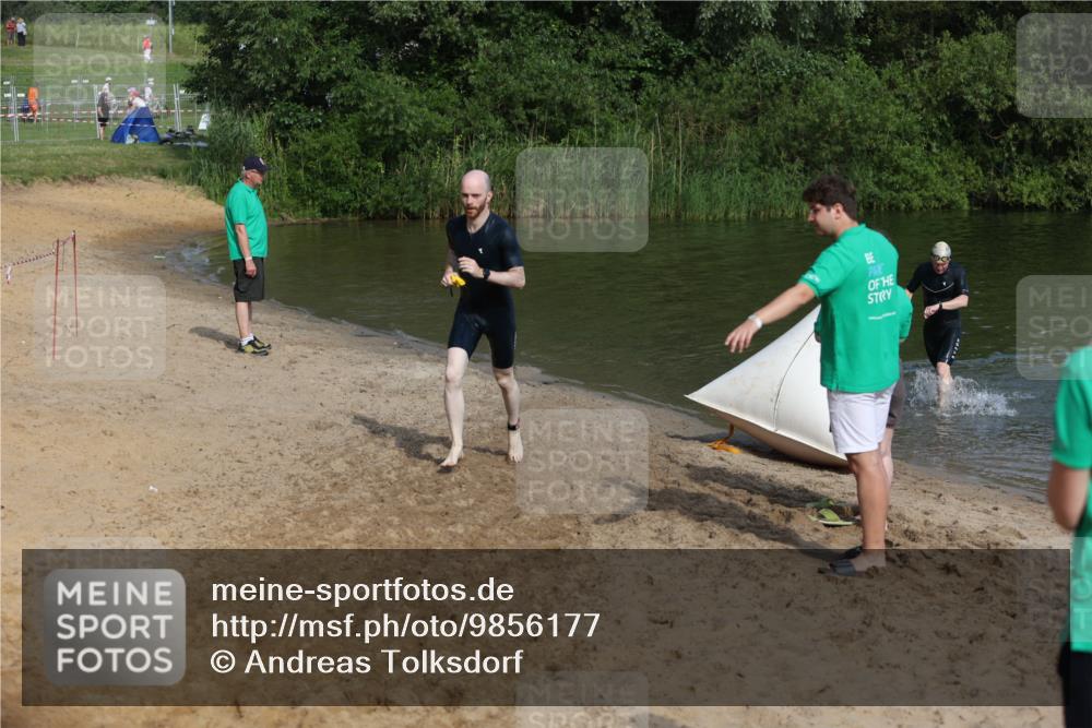 21.06.2026 - 29. Vierlanden-Triathlon Andreas Tolksdorf http://msf.ph/oto/9856177 21.06.2026 08:55:55 Schwimmen 87, 138 meine-sportfotos.de