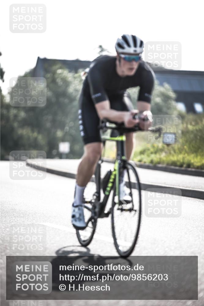 21.06.2026 - 29. Vierlanden-Triathlon H.Heesch http://msf.ph/oto/9856203 21.06.2026 08:59:03 Radfahren 83, 86, 130 meine-sportfotos.de