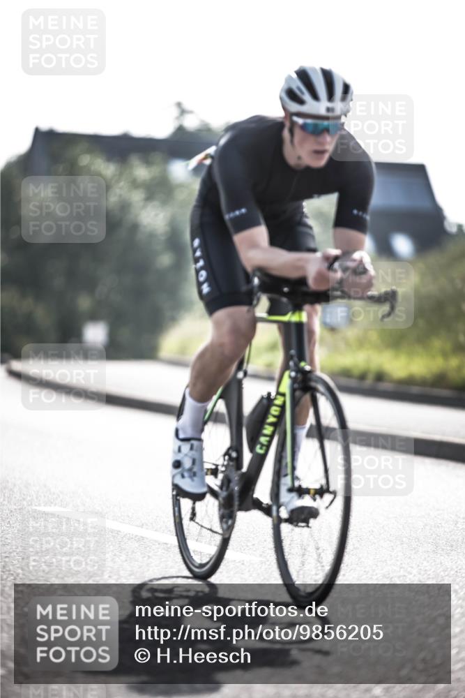 21.06.2026 - 29. Vierlanden-Triathlon H.Heesch http://msf.ph/oto/9856205 21.06.2026 08:59:04 Radfahren 83, 86, 130 meine-sportfotos.de
