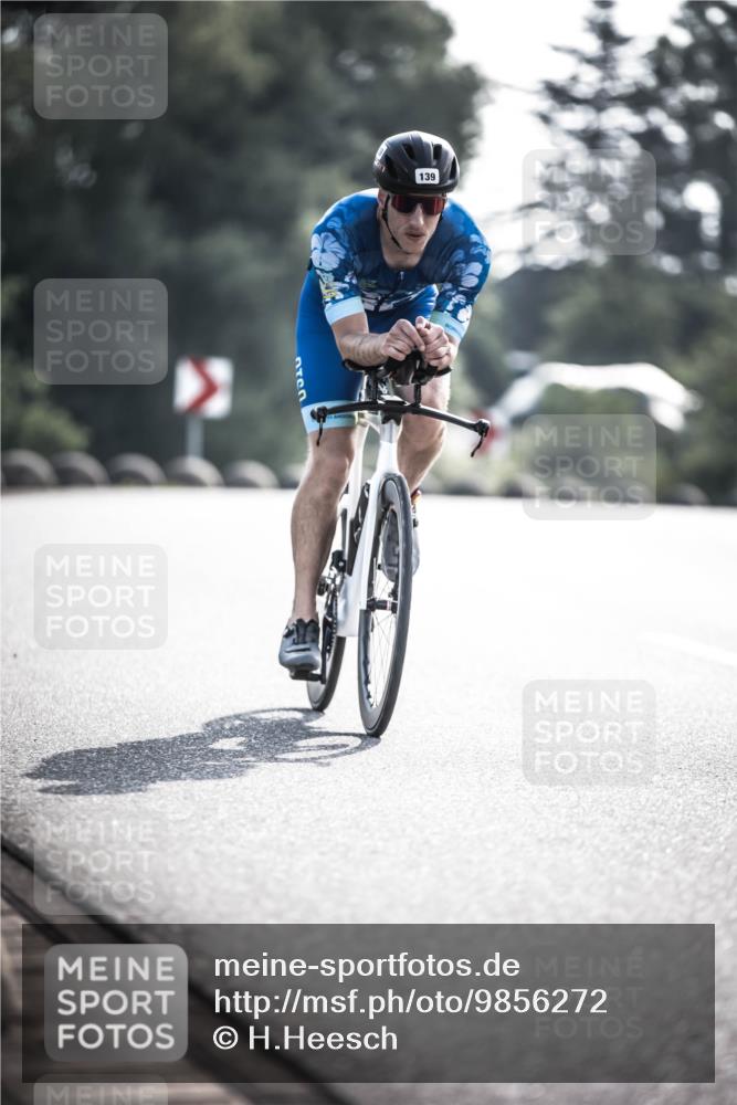 21.06.2026 - 29. Vierlanden-Triathlon H.Heesch http://msf.ph/oto/9856272 21.06.2026 08:59:29 Radfahren 139 meine-sportfotos.de