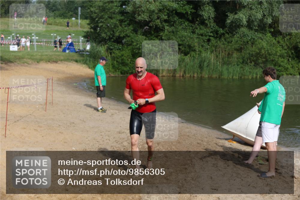 21.06.2026 - 29. Vierlanden-Triathlon Andreas Tolksdorf http://msf.ph/oto/9856305 21.06.2026 08:56:18 Schwimmen 121 meine-sportfotos.de