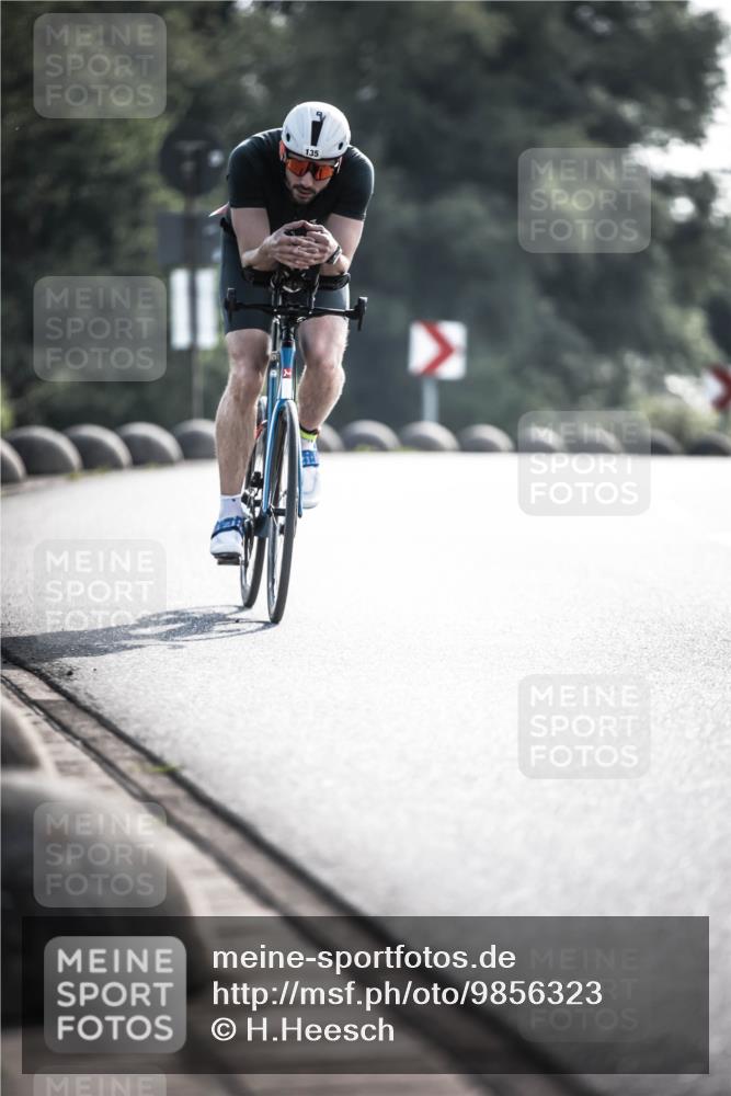 21.06.2026 - 29. Vierlanden-Triathlon H.Heesch http://msf.ph/oto/9856323 21.06.2026 08:59:48 Radfahren 135 meine-sportfotos.de