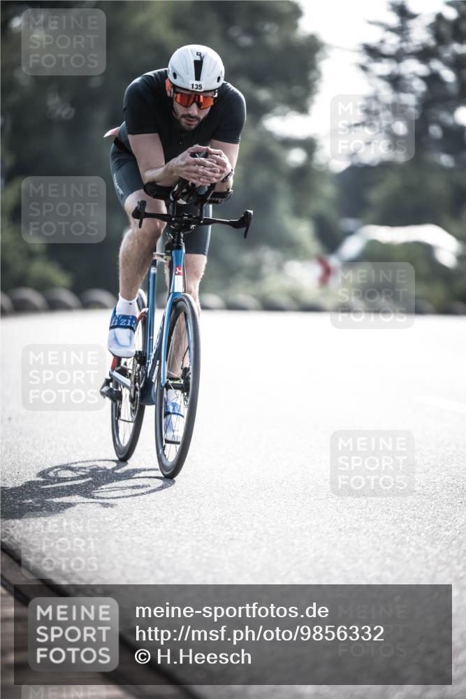 21.06.2026 - 29. Vierlanden-Triathlon H.Heesch http://msf.ph/oto/9856332 21.06.2026 08:59:48 Radfahren 135 meine-sportfotos.de
