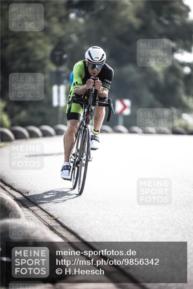 21.06.2026 - 29. Vierlanden-Triathlon H.Heesch http://msf.ph/oto/9856342 21.06.2026 09:00:16 Radfahren 163, 179, 180 meine-sportfotos.de