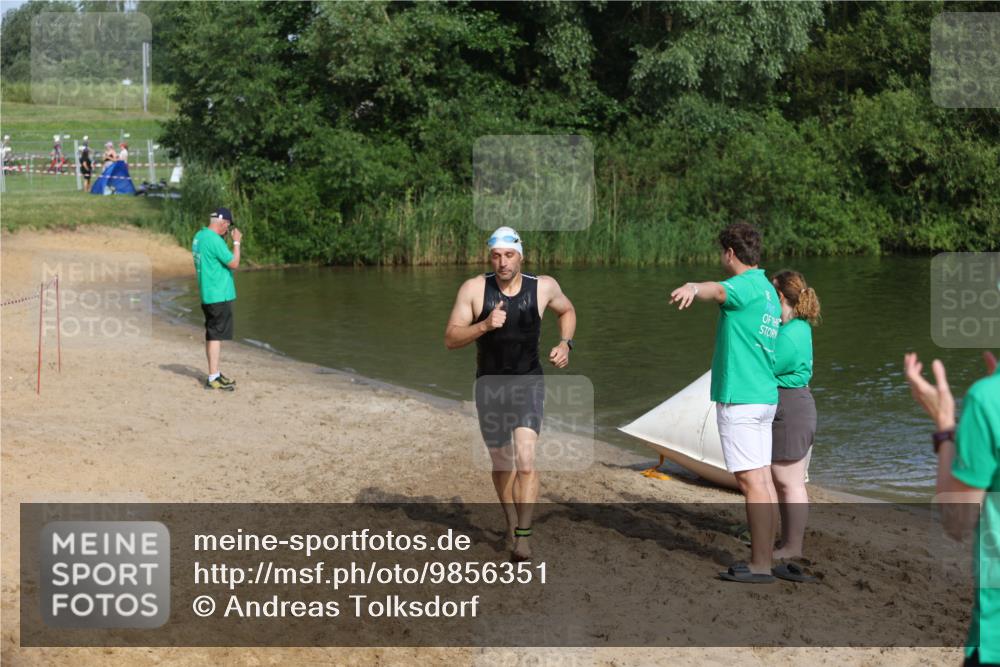 21.06.2026 - 29. Vierlanden-Triathlon Andreas Tolksdorf http://msf.ph/oto/9856351 21.06.2026 08:56:36 Schwimmen 123 meine-sportfotos.de