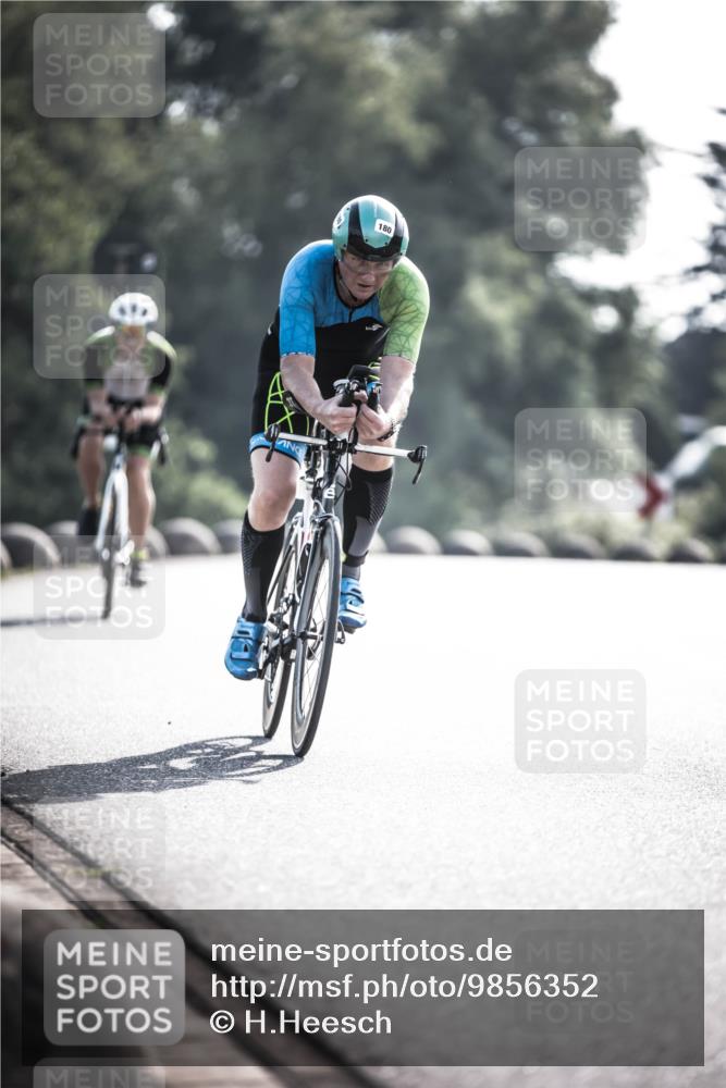 21.06.2026 - 29. Vierlanden-Triathlon H.Heesch http://msf.ph/oto/9856352 21.06.2026 09:00:18 Radfahren 163, 179, 180 meine-sportfotos.de