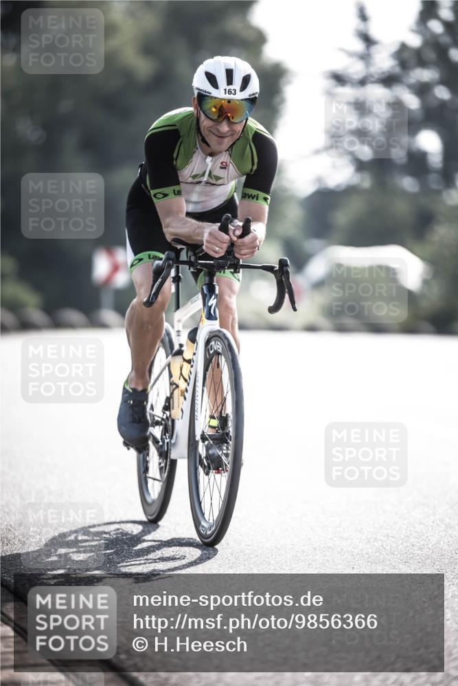 21.06.2026 - 29. Vierlanden-Triathlon H.Heesch http://msf.ph/oto/9856366 21.06.2026 09:00:20 Radfahren 163, 179, 180 meine-sportfotos.de