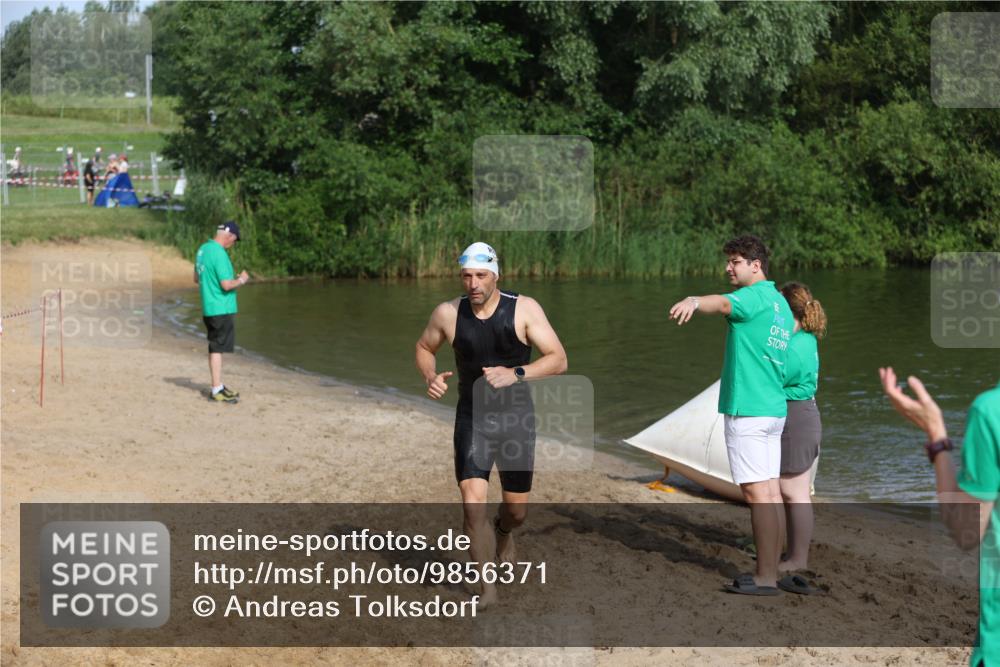 21.06.2026 - 29. Vierlanden-Triathlon Andreas Tolksdorf http://msf.ph/oto/9856371 21.06.2026 08:56:36 Schwimmen 123 meine-sportfotos.de