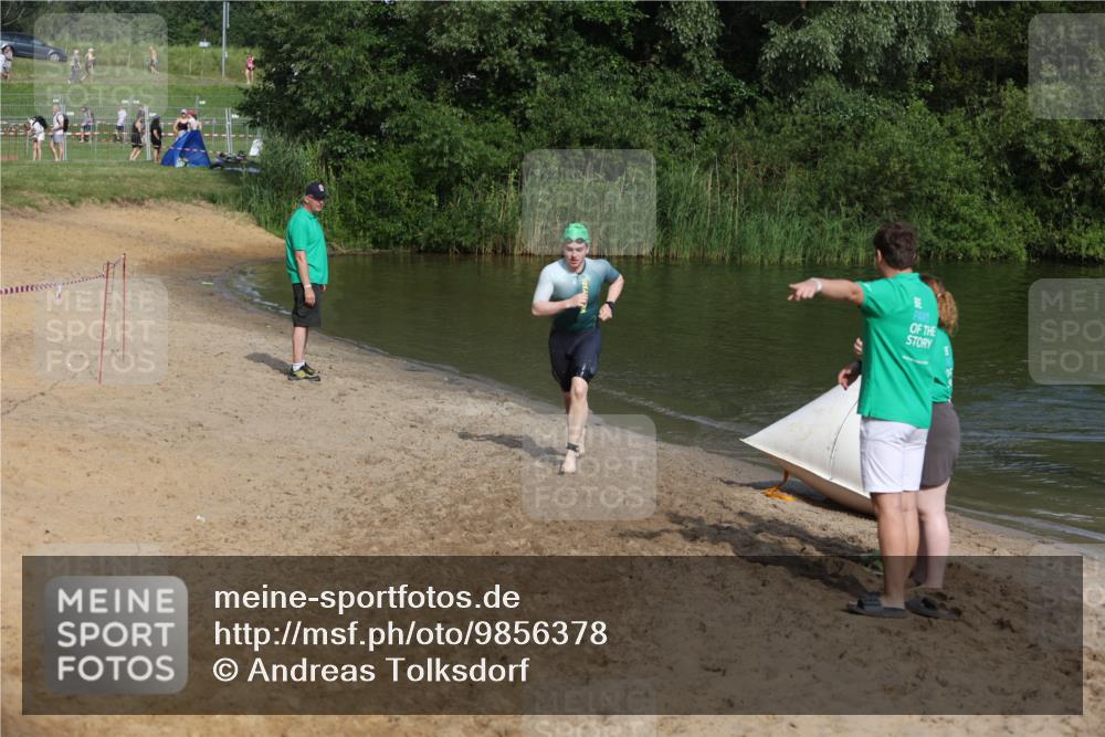 21.06.2026 - 29. Vierlanden-Triathlon Andreas Tolksdorf http://msf.ph/oto/9856378 21.06.2026 08:57:14 Schwimmen 41 meine-sportfotos.de