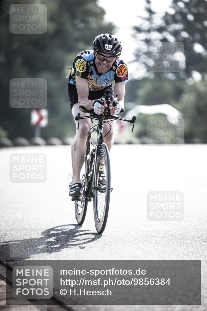 21.06.2026 - 29. Vierlanden-Triathlon H.Heesch http://msf.ph/oto/9856384 21.06.2026 09:00:35 Radfahren 48, 156 meine-sportfotos.de