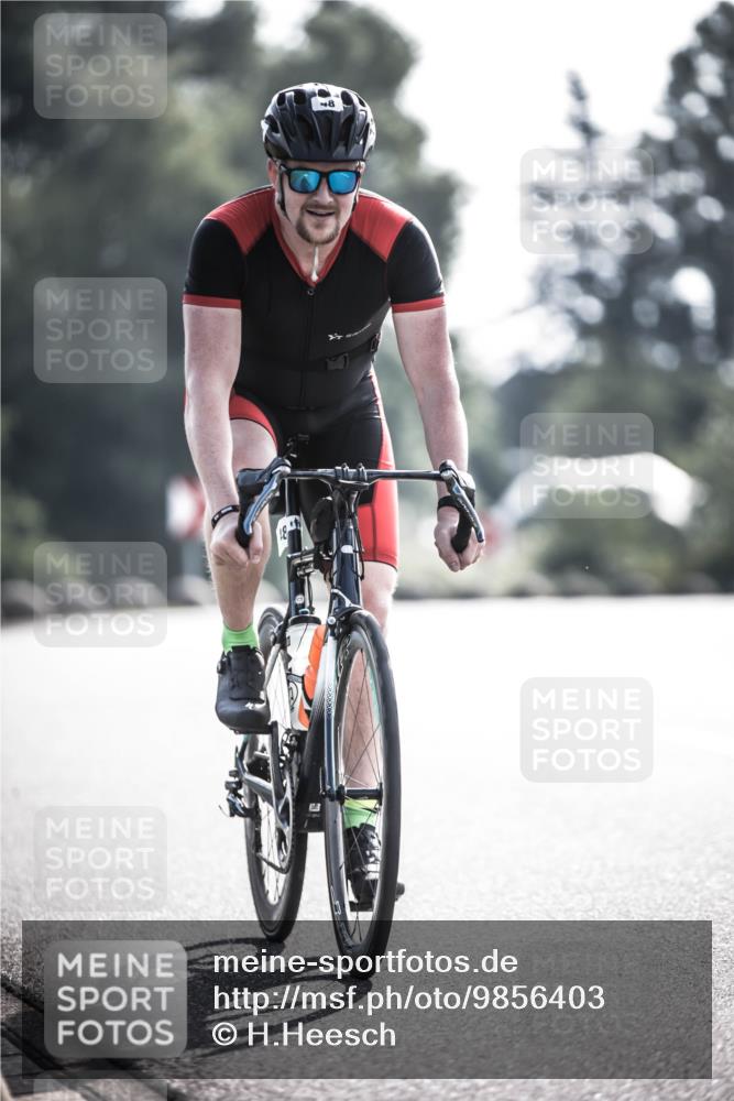 21.06.2026 - 29. Vierlanden-Triathlon H.Heesch http://msf.ph/oto/9856403 21.06.2026 09:00:38 Radfahren 48, 156 meine-sportfotos.de