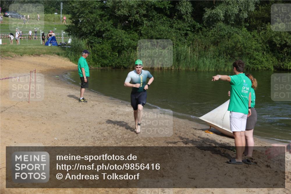 21.06.2026 - 29. Vierlanden-Triathlon Andreas Tolksdorf http://msf.ph/oto/9856416 21.06.2026 08:57:14 Schwimmen 41 meine-sportfotos.de