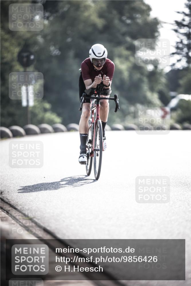 21.06.2026 - 29. Vierlanden-Triathlon H.Heesch http://msf.ph/oto/9856426 21.06.2026 09:00:48 Radfahren 157 meine-sportfotos.de