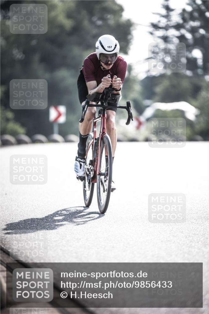 21.06.2026 - 29. Vierlanden-Triathlon H.Heesch http://msf.ph/oto/9856433 21.06.2026 09:00:48 Radfahren 157 meine-sportfotos.de