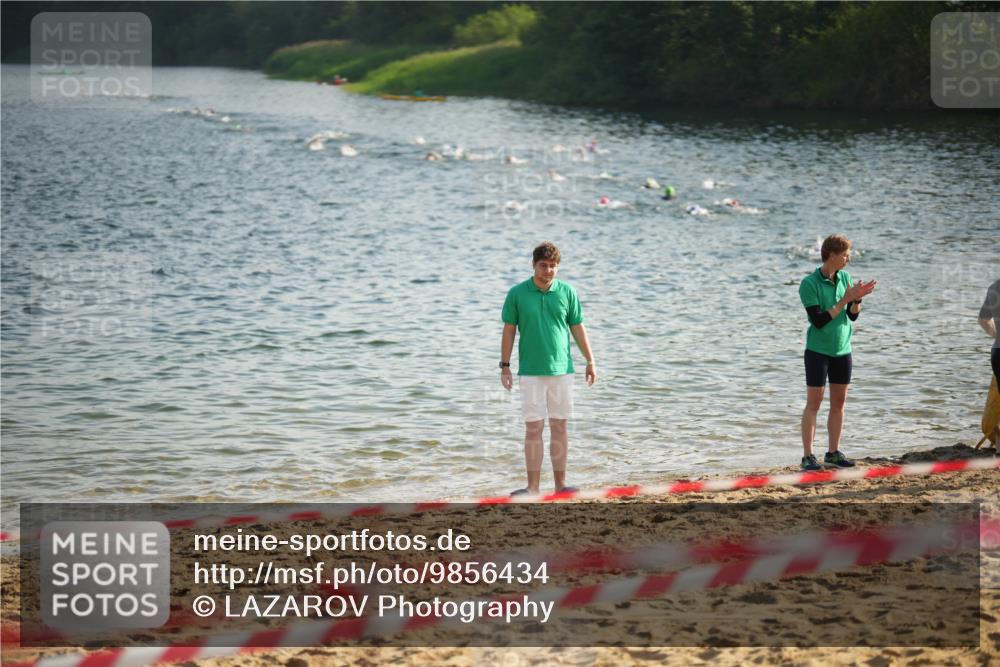 21.06.2026 - 29. Vierlanden-Triathlon LAZAROV Photography http://msf.ph/oto/9856434 21.06.2026 08:10:28 Schwimmen  meine-sportfotos.de