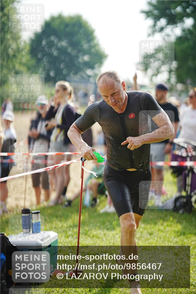 21.06.2026 - 29. Vierlanden-Triathlon LAZAROV Photography http://msf.ph/oto/9856467 21.06.2026 08:35:13 Schwimmen 216 meine-sportfotos.de