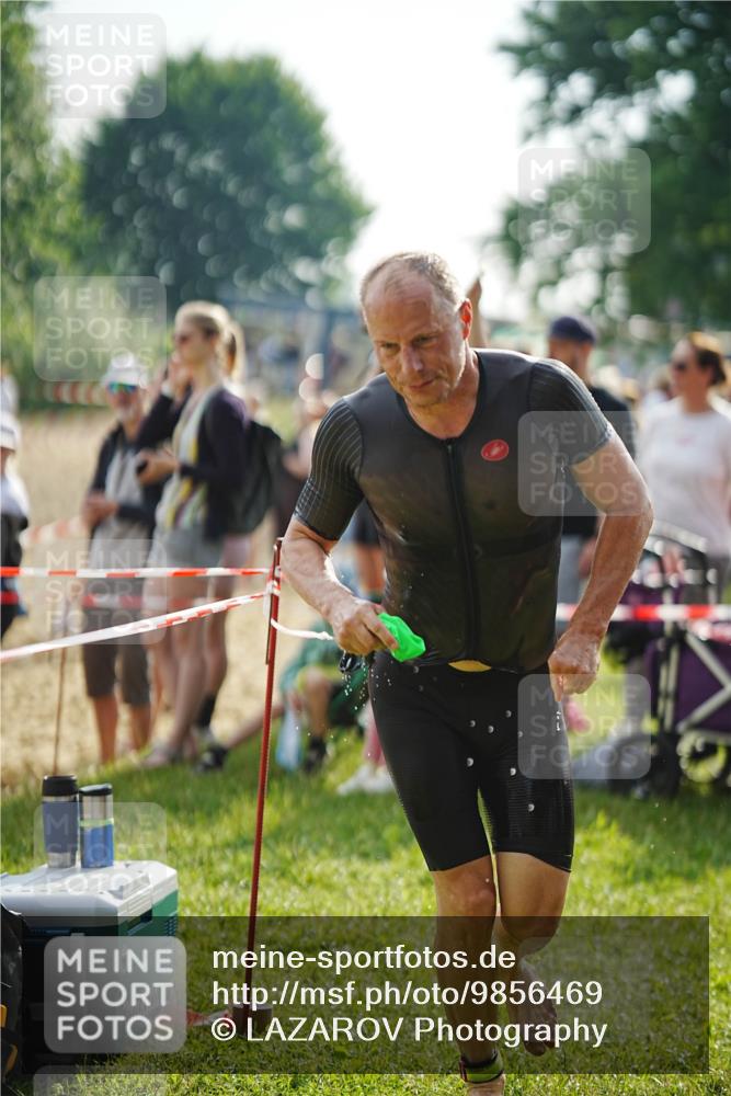 21.06.2026 - 29. Vierlanden-Triathlon LAZAROV Photography http://msf.ph/oto/9856469 21.06.2026 08:35:13 Schwimmen 216 meine-sportfotos.de