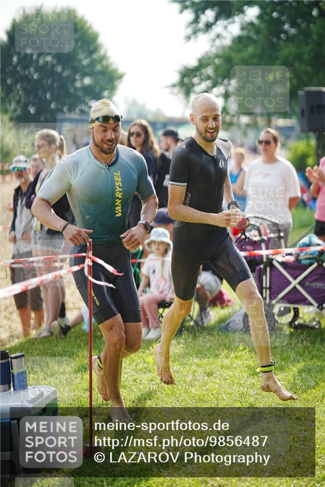 21.06.2026 - 29. Vierlanden-Triathlon LAZAROV Photography http://msf.ph/oto/9856487 21.06.2026 08:35:29 Schwimmen 23, 49, 79 meine-sportfotos.de