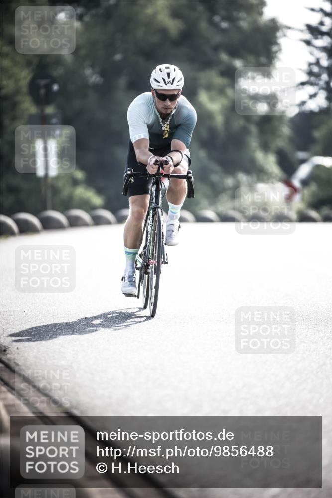 21.06.2026 - 29. Vierlanden-Triathlon H.Heesch http://msf.ph/oto/9856488 21.06.2026 09:01:11 Radfahren 59 meine-sportfotos.de