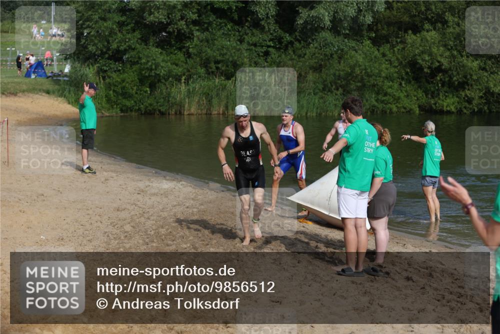 21.06.2026 - 29. Vierlanden-Triathlon Andreas Tolksdorf http://msf.ph/oto/9856512 21.06.2026 08:58:13 Schwimmen 8, 158 meine-sportfotos.de