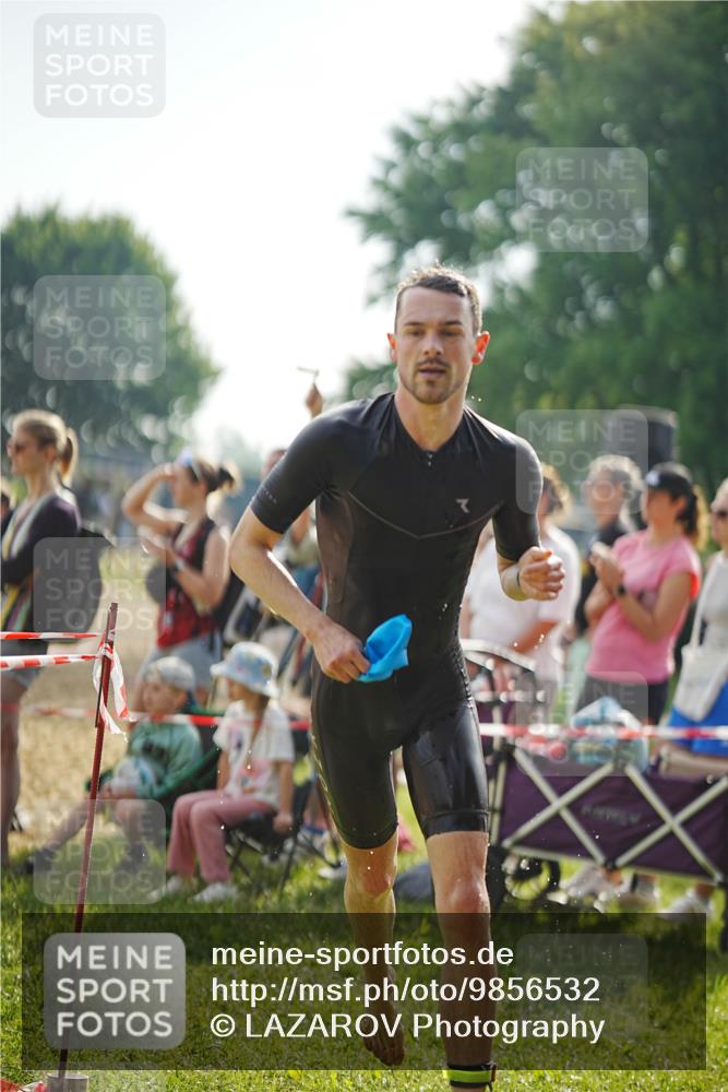 21.06.2026 - 29. Vierlanden-Triathlon LAZAROV Photography http://msf.ph/oto/9856532 21.06.2026 08:37:13 Schwimmen 24, 30, 63 meine-sportfotos.de