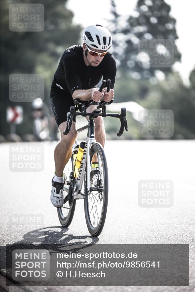 21.06.2026 - 29. Vierlanden-Triathlon H.Heesch http://msf.ph/oto/9856541 21.06.2026 09:01:25 Radfahren 80, 101, 151 meine-sportfotos.de