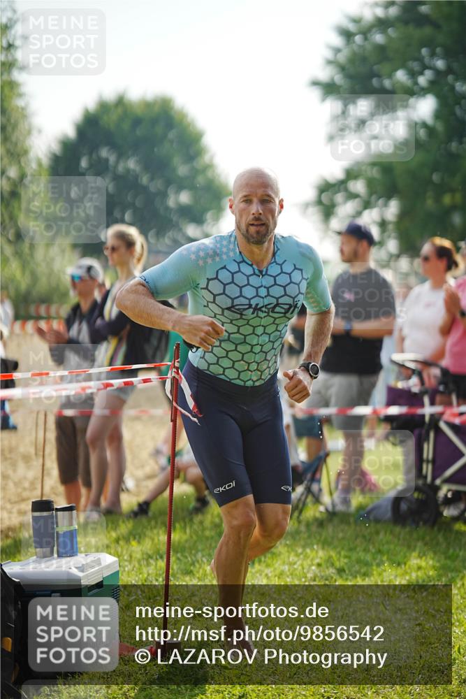 21.06.2026 - 29. Vierlanden-Triathlon LAZAROV Photography http://msf.ph/oto/9856542 21.06.2026 08:37:29 Schwimmen 46, 107 meine-sportfotos.de